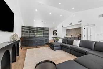 Clubhouse with complimentary wifi